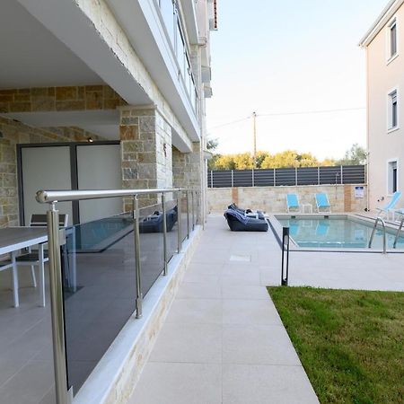 Momento Luxury Apartments Walking Distance From The Beach Nikiana Exteriör bild