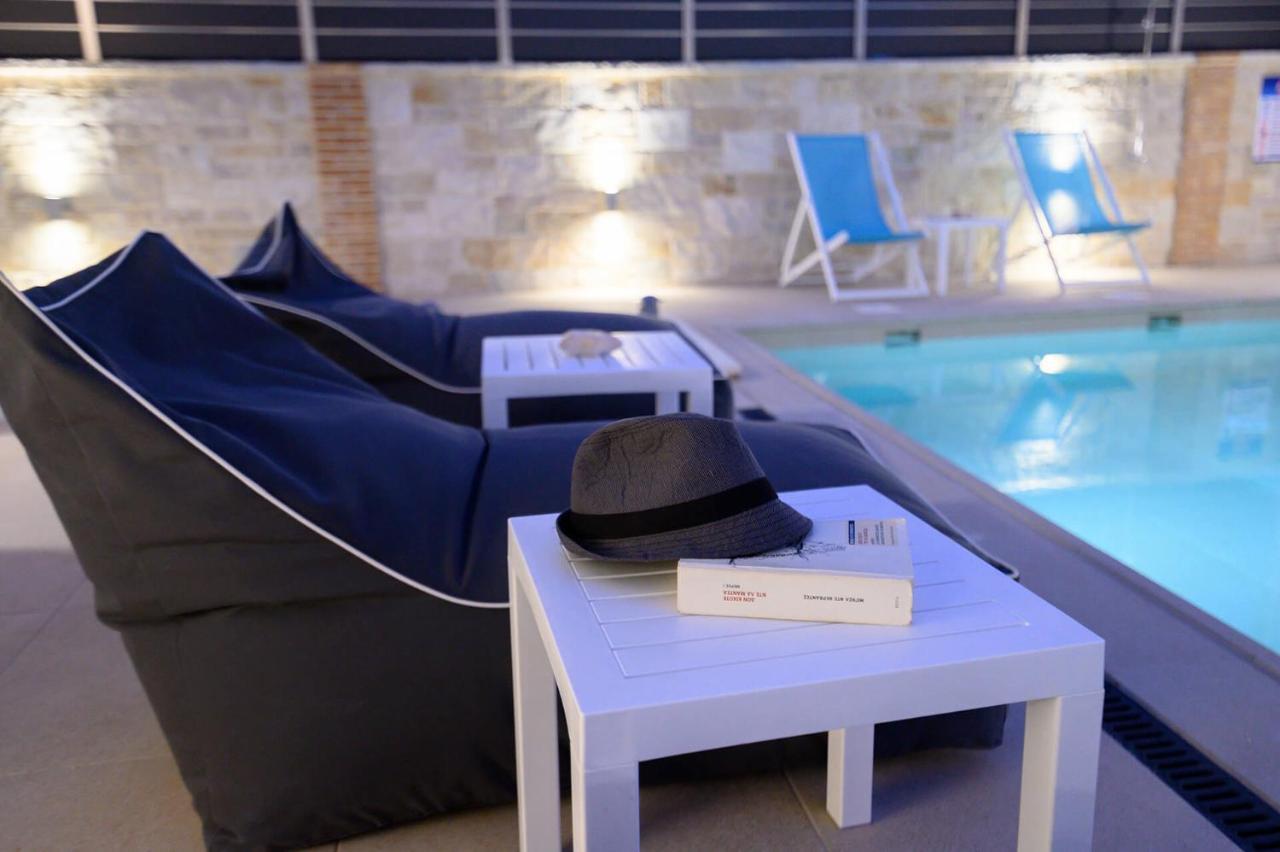 Momento Luxury Apartments Walking Distance From The Beach Nikiana Exteriör bild