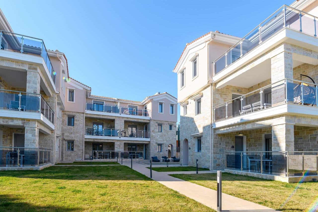 Momento Luxury Apartments Walking Distance From The Beach Nikiana Exteriör bild
