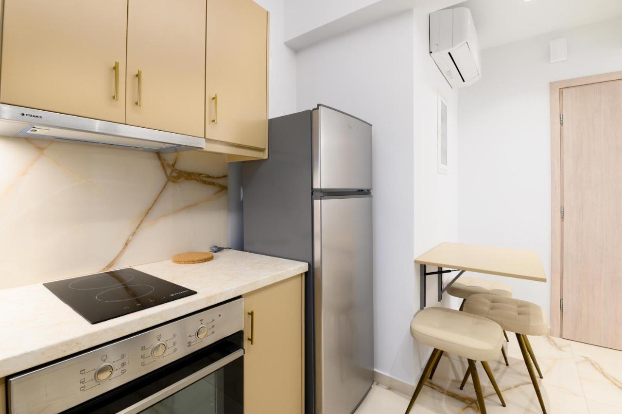 Momento Luxury Apartments Walking Distance From The Beach Nikiana Exteriör bild