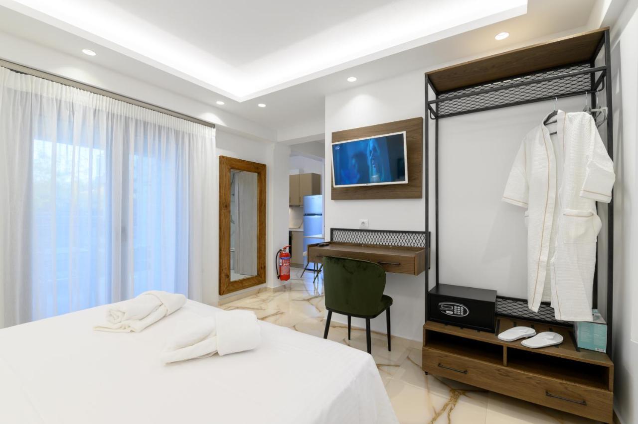 Momento Luxury Apartments Walking Distance From The Beach Nikiana Exteriör bild