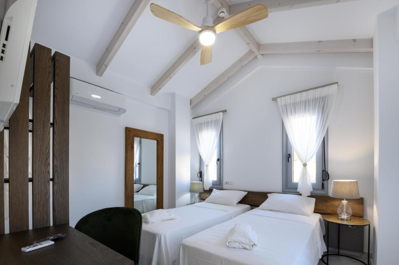 Momento Luxury Apartments Walking Distance From The Beach Nikiana Exteriör bild