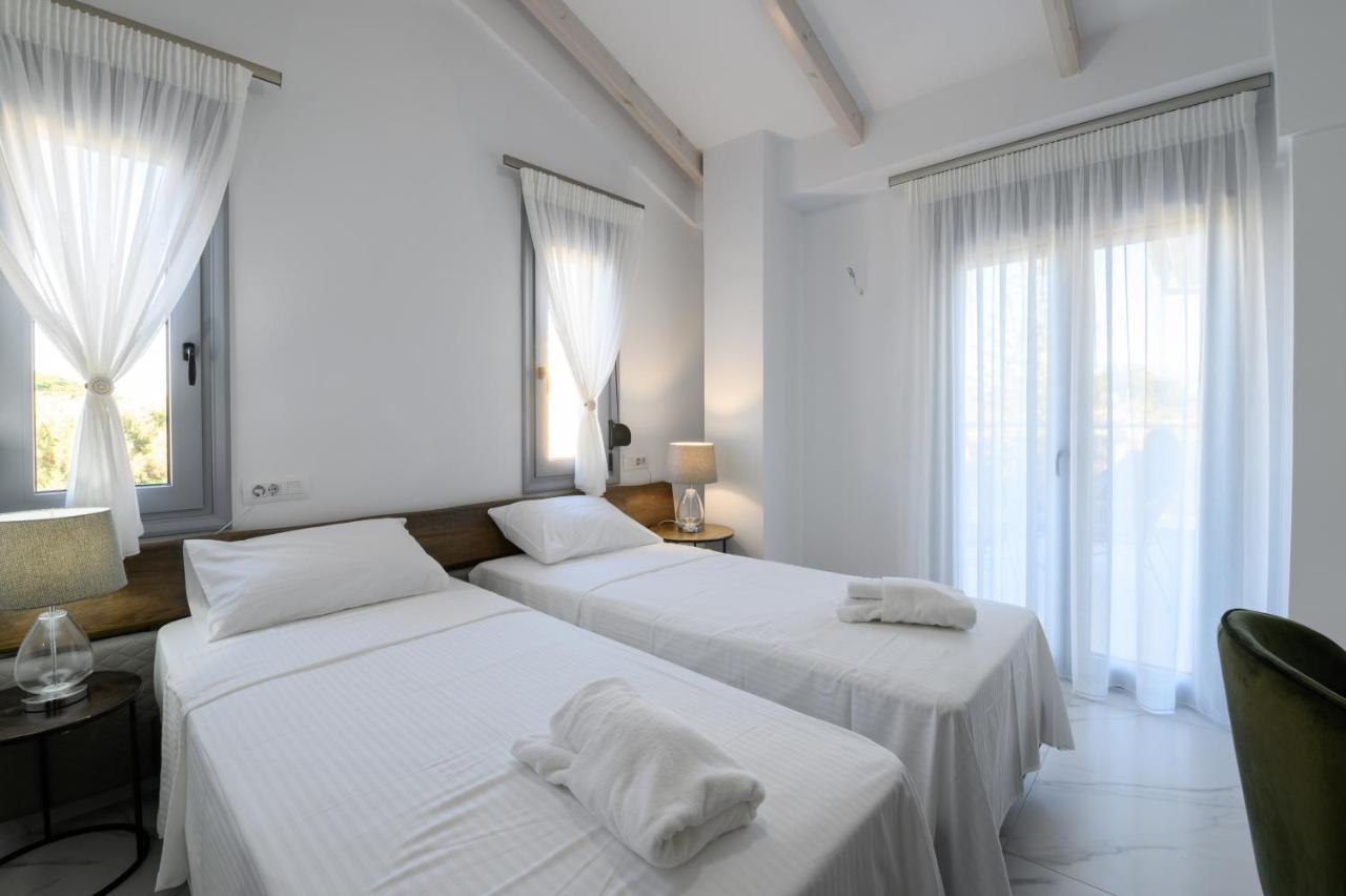 Momento Luxury Apartments Walking Distance From The Beach Nikiana Exteriör bild