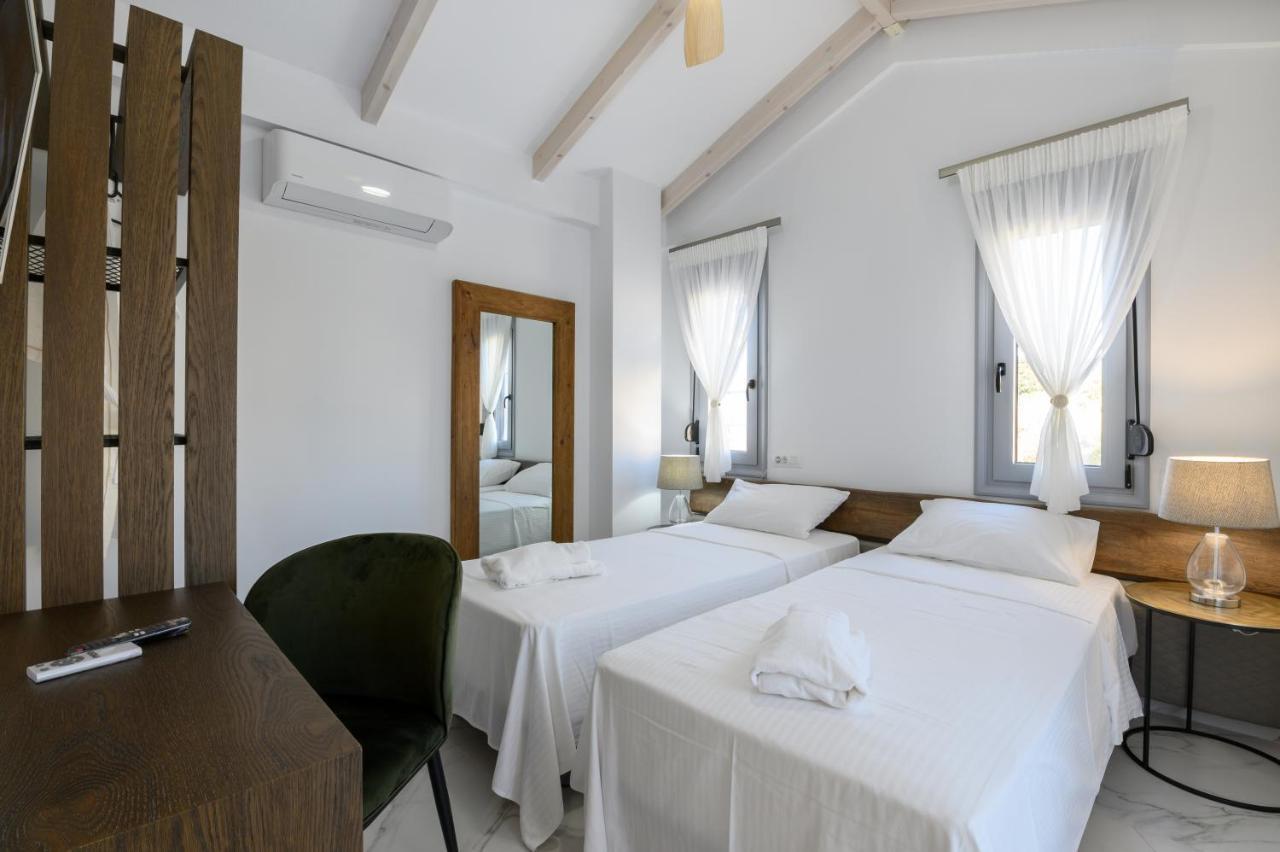 Momento Luxury Apartments Walking Distance From The Beach Nikiana Exteriör bild